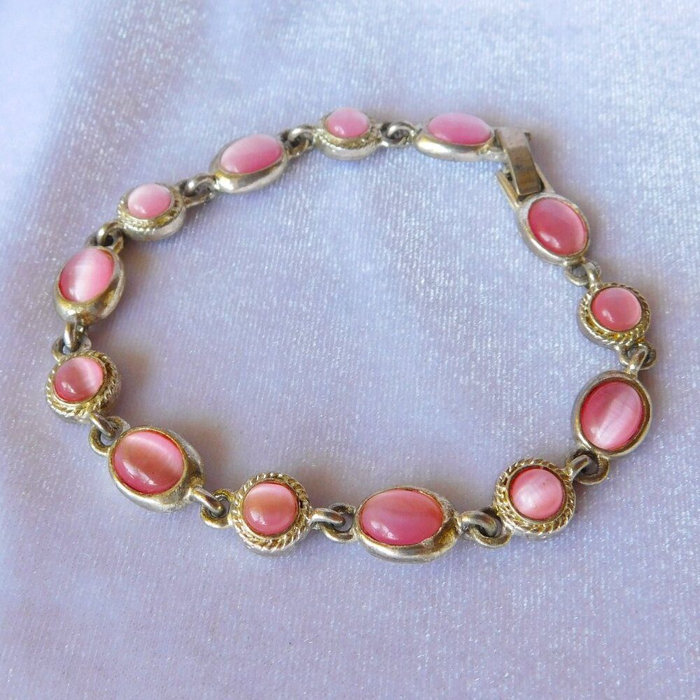 Ladies Pink Stone Bracelet